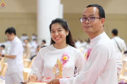 ภาพ No.311947:วันอังคารที่ 3 มีนาคม พ.ศ.2569 พิธีมอบโล่วัชรเกียรติยศ โครงการตอบปัญหาธรรมะทางก้าวหน้า ครั่งที่ 43, พิธีมอบโล่วัชรเกียรติยศ โครงการสอบตอบปัญหาศีลธรรม เพื่อสันติภาพโลก (World-Pec) ครั้งที่ 19 ณ สภาธรรมกายสากล วัดพระธรรมกาย