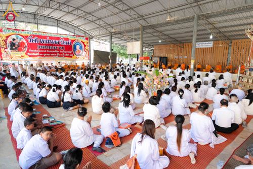 ภาพ No.299034:วันที่ 20 มกราคม พ.ศ. 2569 พิธีทอดผ้าป่าทำนุบำรุงศาสนสถาน ณ วัดใหม่นพรัตน์ ต.เนินพระปรางค์ อ.สองพี่น้อง จ.สุพรรณบุรี ในโครงการธรรมยาตรา กตัญญูบูชา มหาปูชนียาจารย์ พระมงคลเทพมุนี(สด จนฺทสโร) พระผู้ปราบมาร อนุสรณ์สถาน 7 แห่ง ปีที่ 14