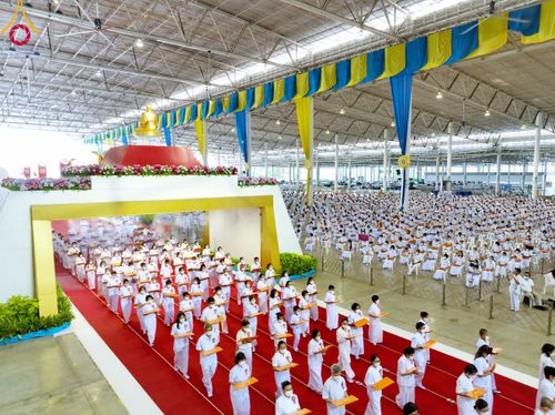 ภาพ No.89994:พิธีปฎิบัติธรรมและพิธีทอดผ้าป่าสมทบกฐินครั้งที่ 3 เนื่องใน 139 ปี วันคล้ายวันเกิดด้วยรูปกายเนื้อ พระมงคลเทพมุนี (สด จนฺทสโร) พระผู้ปราบมาร วันอังคารที่ 10 ตุลาคม พ.ศ. 2566 ณ วัดพระธรรมกาย จ.ปทุมธานี