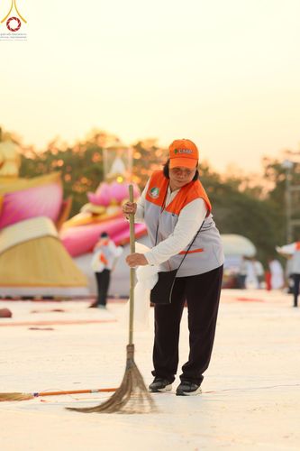 ภาพ No.111717:V.10 เก่งกล้า การเตรียมงาน เก็บงาน การรับบุญของเจ้าหน้าที่หน่วยงานต่างๆ เพื่อโครงการธรรมยาตรา กตัญญูบูชามหาปูชนียาจารย์ พระมงคลเทพมุนี (สด จนฺทสโร) พระผู้ปราบมาร อนุสรณ์สถาน 7 แห่ง ปีที่ 12 ระหว่างวันที่ 2 - 31 มกราคม พ.ศ.2567