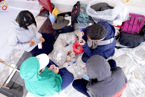 ภาพ No.115884:V.15 สามัคคี การเตรียมงาน เก็บงาน การรับบุญของเจ้าหน้าที่หน่วยงานต่างๆ เพื่อโครงการธรรมยาตรา กตัญญูบูชามหาปูชนียาจารย์ พระมงคลเทพมุนี (สด จนฺทสโร) พระผู้ปราบมาร อนุสรณ์สถาน 7 แห่ง ปีที่ 12 ระหว่างวันที่ 2 - 31 มกราคม พ.ศ.2567