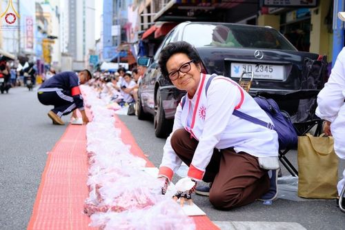 ภาพ No.128747:V.33 รวมพลังเพื่อบางกล่ำ การเตรียมงานของเจ้าหน้าที่หน่วยงานต่างๆ เพื่องานธรรมยาตราอัญเชิญพระบรมสารีริกธาตุ ประดิษฐาน ณ มหารัตนเจดีย์สิริปทุมสวรรค์ (เจดีย์อริยพุทธะ 5 พระองค์) ศูนย์ปฏิบัติธรรมภาคใต้ อ.บางกล่ำ จ.สงขลา ระหว่างวันที่ 9-10 มีนาคม พ.ศ. 2567