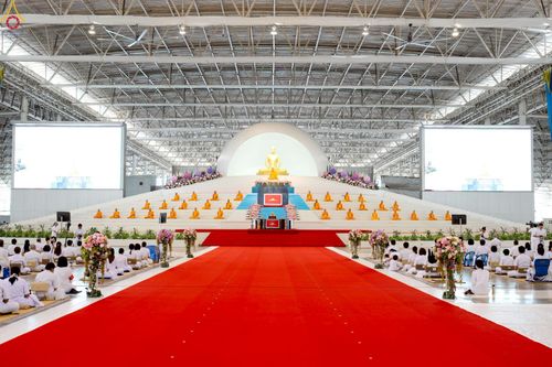 ภาพ No.240312:วันอาทิตย์ที่ 24 สิงหาคม พ.ศ. 2568 งานบุญวันอาทิตย์ พิธีจุดเทียนใจ ไฟนิรันด์ อนันตชัย ณ วัดพระธรรมกาย จ.ปทุมธานี