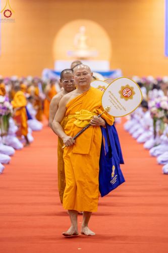 ภาพ No.147163:พิธีมุทิตาสักการะพระภิกษุ ผู้สอบได้เปรียญธรรม 9 ประโยคระดับโลกปีที่ 36, พิธีมอบโล่เกียรติยศและทุนการศึกษา สำนักเรียนบาลีดีเด่นทั่วประเทศ, พิธีถวายมหาสังฆทานคณะสงฆ์ 2,000 กว่าวัด ทั่วประเทศ ปีที่ 24, พิธีถวายไทยธรรมคณะสงฆ์ 323 วัด 4 จังหวัดชายแดนภาคใต้