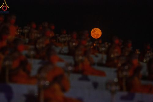 ภาพ No.124866:พิธีเวียนประทักษิณและจุดมาฆประทีป ในวันมาฆบูชา เสาร์ที่ 24 กุมภาพันธ์ พ.ศ. 2567 ณ พระมหาธรรมกายเจดีย์ วัดพระธรรมกาย