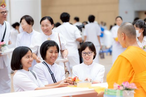 ภาพ No.225456:วันอาทิตย์ที่ 18 พฤษภาคม พ.ศ. 2568 พิธีร่วมบุญการศึกษา พระภิกษุ สามเณร ณ ห้องแก้วสารพัดนึก 2 วัดพระธรรมกาย