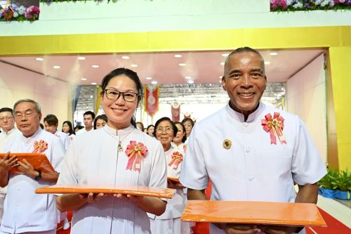 ภาพ No.251668:วันที่ 10 ตุลาคม พ.ศ. 2568 พิธีทอดผ้าป่าสมทบกฐินวัดพระธรรมกาย และสมทบกฐิน 30,000 กว่าวัดทั่วประเทศ ครั้งที่ 3 ณ สภาธรรมกายสากล วัดพระธรรมกาย