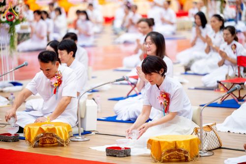 ภาพ No.272981:วันอาทิตย์ที่ 23 พฤศจิกายน พ.ศ.2568 พิธีมุทิตาสักการะ พระมหาเถระและพระเถระ ประจำปีพุทธศักราช 2568 ณ ห้องแก้วสารพัดนึก 2 สภาธรรมกายสากล  วัดพระธรรมกาย