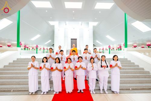 ภาพ No.244893:วันเสาร์ที่ 6 กันยายน พ.ศ. 2568 พิธีถวายบาตร บรรพชา อุปสมบทของนาคธรรมทายาท โครงการอุปสมบทหมู่บูชาธรรมครบรอบ 108 ปี  วันครูผู้ค้นพบวิชชาธรรมกาย ณ โบสถ์พระไตรปิฎก วัดพระธรรมกาย