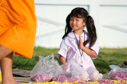 ภาพ No.287826:วันที่ 3 มกราคม พ.ศ. 2569 พิธีต้อนรับพระธรรมยาตรา ครั้งที่ 2 (ภาพชุดที่ 2) ในโครงการธรรมยาตรา กตัญญูบูชา มหาปูชนียาจารย์ พระมงคลเทพมุนี(สด จนฺทสโร) พระผู้ปราบมาร อนุสรณ์สถาน 7 แห่ง ปีที่ 14 ณ อนุสรณ์สถานมหาวิหารพระมงคลเทพมุนี (โลตัสแลนด์) อ.สองพี่น้อง จ.