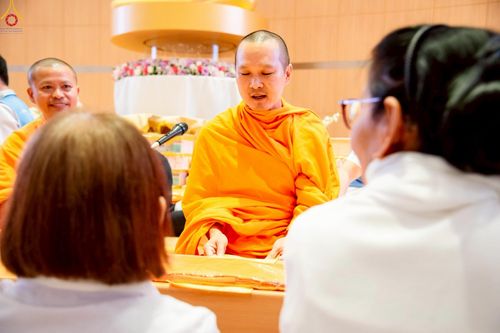 ภาพ No.242469:วันที่ ๒๙ - ๓๑ สิงหาคม พ.ศ. ๒๕๖๘ สัมมนารวมใจผู้นำบุญ บูชาธรรม ๘๑ ปี  หลวงพ่อธัมมชโย รุ่นที่ ๒ กฐินสามัคคีทั่วไทย ๓๐,๐๐๐ วัด โครงการอุปสมบทบูชาธรรมมหาปูชนียาจารย์  ๓,๐๐๐ รูป