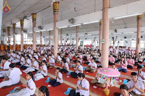 ภาพ No.300352:วันที่ 22 มกราคม พ.ศ. 2569 พิธีทอดผ้าป่าทำนุบำรุงศาสนสถาน ณ วัดรางกำหยาด ต.บางภาษี อ.บางเลน จ.นครปฐม ในโครงการธรรมยาตรา กตัญญูบูชา มหาปูชนียาจารย์ พระมงคลเทพมุนี(สด จนฺทสโร) พระผู้ปราบมาร อนุสรณ์สถาน 7 แห่ง ปีที่ 14