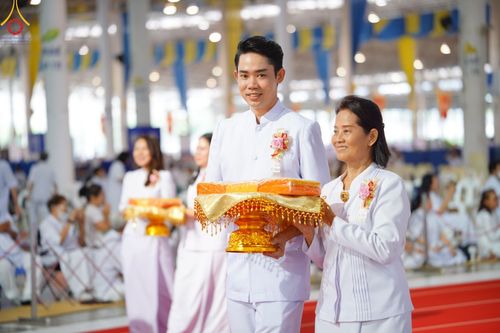 ภาพ No.154534:พิธีทอดผ้าป่าสมทบกฐินวัดพระธรรมกาย และสมทบกฐิน 30,000 วัดทั่วไทย ครั้งที่ 2 ณ สภาธรรมกายสากล วัดพระธรรมกาย วันอังคารที่ 17 กันยายน พ.ศ. 2567