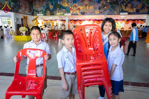 ภาพ No.197482:พิธีทอดผ้าป่าทำนุบำรุงศาสนสถาน ณ วัดโบสถ์(บน) ตำบลบางคูเวียง อำเภอบางกรวย จังหวัดนนทบุรี ในโครงการธรรมยาตรา กตัญญูบูชา มหาปูชนียาจารย์ พระมงคลเทพมุนี(สด จนฺทสโร) พระผู้ปราบมาร อนุสรณ์สถาน 7 แห่ง ปีที่ 13 วันที่ 17 มกราคม พ.ศ. 2568