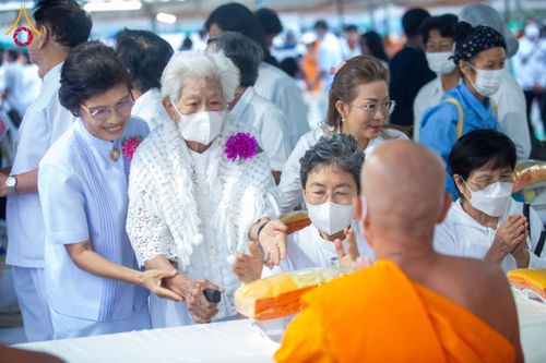 ภาพ No.118078:พิธีถวายภัตตาหารเป็นสังฆทาน แด่คณะพระธรรมยาตรา ปีที่ 12 วันที่ 24 มกราคม พ.ศ. 2567 ณ อนุสรณ์สถานบางนางแท่น จ.นครปฐม