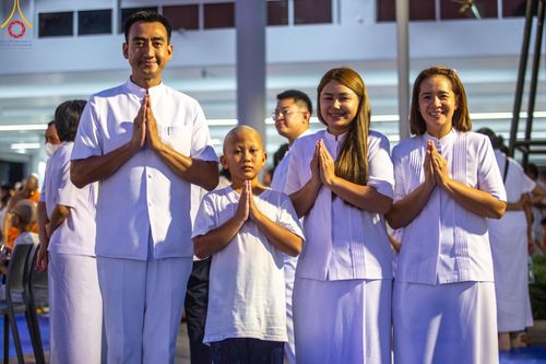 ภาพ No.132935:พิธีตัดปอยผม โครงการหน่อแก้วเปรียญธรรม รุ่นที่ 12 ณ ค่ายจองแชมป์ หมู่กฏิสามเณรเปรียญธรรม วัดพระธรรมกาย วันอาทิตย์ที่ 31 มีนาคม พ.ศ. 2567