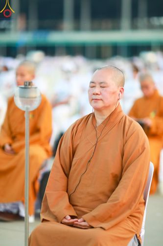 ภาพ No.124791:พิธีเวียนประทักษิณและจุดมาฆประทีป ในวันมาฆบูชา เสาร์ที่ 24 กุมภาพันธ์ พ.ศ. 2567 ณ พระมหาธรรมกายเจดีย์ วัดพระธรรมกาย