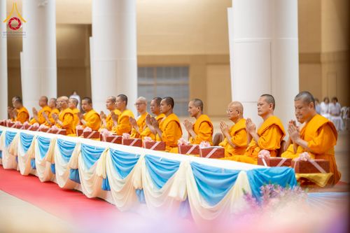 ภาพ No.232548:วันอาทิตย์ที่ 6 กรกฏาคม พ.ศ. 2568 พิธีมุทิตาสักการะพระครูสัญญาบัตร ปีพุทธศักราช 2568 ณ ห้องแก้วสารพัดนึก2 สภาธรรมกายสากล วัดพระธรรมกาย