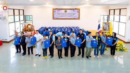 ภาพ No.259734:วันที่ 24 ตุลาคม พ.ศ. 2568 รพ.สต.คลองหนึ่ง อ.คลองหลวง สังกัด อบจ.ปทุมธานี จัดประชุมและมอบครุภัณฑ์ทางการแพทย์ เสริมพลัง อสม. ขับเคลื่อนสุขภาพชุมชนอย่างยั่งยืน ณ วัดพระธรรมกาย