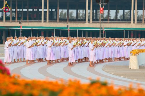 ภาพ No.63176:โครงการอุปสมบทหมู่ บูชาธรรมหลวงพ่อธัมมชโย พ.ศ.2567 ณ ลานธรรม พระมหาธรรมกายเจดีย์ วัดพระธรรมกาย วันที่ 13 เมษายน พ.ศ.2567