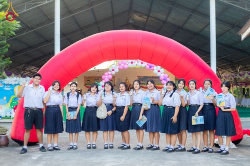 ภาพ No.183954:วันรวมพลังเด็กดี V-Star ผู้นำฟื้นฟูศีลธรรมโลก ครั้งที่ 17 ประจำปี 2567 จังหวัดราชบุรี ในวันที่ 26 พฤศจิกายน พ.ศ. 2567 ณ ศูนย์อบรมเยาวชนผาสุกวนิช อำเภอเมือง จังหวัดราชบุรี