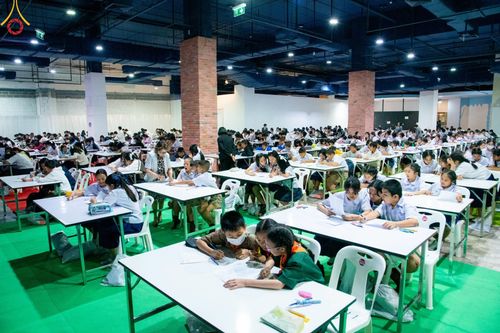 ภาพ No.186186:วันรวมพลังเด็กดี V-Star เยาวชนดีศรีโคราช ณ เทอร์มินอลฮอลล์ ชั้น 4 ศูนย์การค้าเทอร์มินอล 21 โคราช วันที่ 19 ธันวาคม พ.ศ. 2567