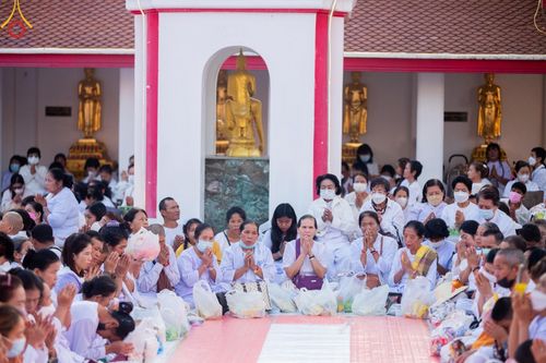 ภาพ No.112736:พิธีตักบาตรพระธรรมยาตราฯ ณ วัดสองพี่น้อง จ.สุพรรณบุรี วันที่ 15 มกราคม พ.ศ. 2567