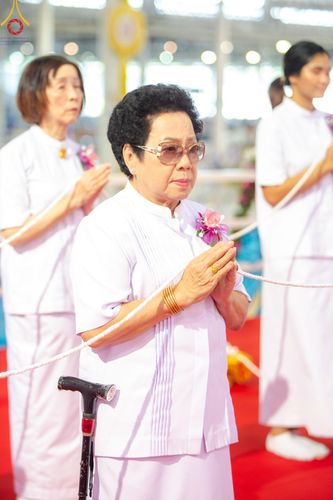 ภาพ No.151481:พิธีจุดเทียนใจ ไฟนิรันดร์ อนันตชัย ณ สภาธรรมกายสากล วัดพระธรรมกาย วันอาทิตย์ต้นเดือนที่ 1 กันยายน พ.ศ. 2567