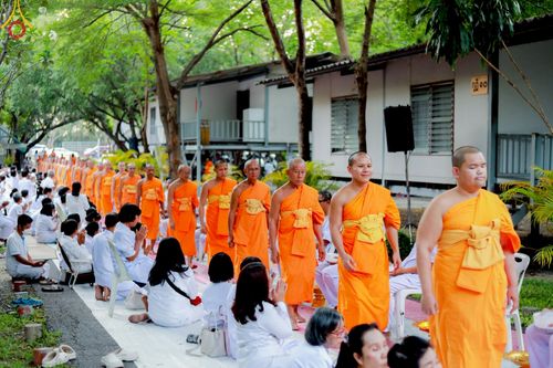 ภาพ No.216722:วันอาทิตย์ที่ 6 เมษายน พ.ศ. 2568 พิธีตัดปอยผม และปลงผมนาคธรรมทายาท โครงการบวชบูชาธรรม81ปี หลวงพ่อธัมมชโย โครงการ 1 และ 2 โครงการนานาชาติ AEC&WAB รุ่น CEO (ผู้บริหาร) รุ่นที่4 ณ หมู่บ้านบรรลุธรรม วัดพระธรรมกาย