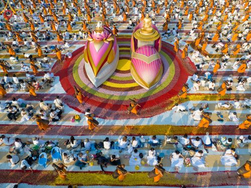 ภาพ No.110425:พิธีต้อนรับพระธรรมยาตรา ในโครงการธรรมยาตรากตัญญูบูชา มหาปูชนียาจารย์ พระมงคลเทพมุนี(สด จนฺทสโร) พระผู้ปราบมาร อนุสรณ์สถาน 7 แห่ง ปีที่ 12 วันที่ 11 มกราคม พ.ศ. 2567 ณ อนุสรณ์สถานลำดับที่ 3 สถานที่เกิดใหม่ในเพศสมณะ วัดสองพี่น้อง จ.สุพรรณบุรี