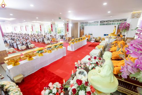 ภาพ No.260323:วันที่ 18 ตุลาคม พ.ศ. 2568 พิธีทอดกฐินสามัคคีทั่วไทย 30,000 วัด โดยคณะศิษยานุศิษย์ บูชาธรรม 81 ปี หลวงพ่อธัมมชโย ณ วัดกิ่วลม ต.บ่อหลวง อ.ฮอด จ.เชียงใหม่