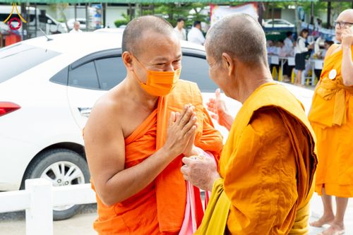 ภาพ No.225957:วันเสาร์ที่ 24 พฤษภาคม พ.ศ. 2568 พิธีถวายสังฆทาน 323 วัด ปีที่ 21 ครั้งที่ 177 พิธีมอบกองทุนหนุนแรงใจช่วยครูใต้ ปีที่ 18 ครั้งที่ 141 และพิธีทำบุญอุทิศส่วนกุศลให้ผู้วายชนม์ ณ ศูนย์ปฏิบัติธรรมภาคใต้ จ.สงขลา