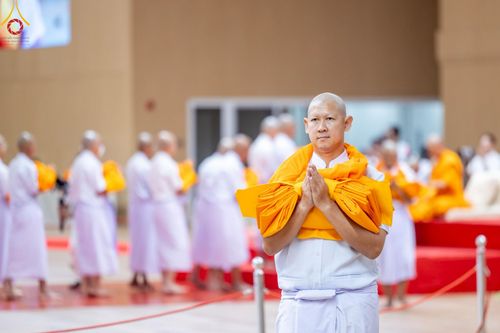 ภาพ No.217227:วันเสาร์ที่ 12 เมษายน พ.ศ. 2568 พิธีบรรพชา พิธีขอศีลและขอนิสสัย พิธีมอบบาตร ในโครงการอุปสมบทหมู่ บูชาธรรมหลวงพ่อธัมมชโย, โครงการธรรมทายาท ระดับอุดมศึกษา รุ่นที่ 52 ,  โครงการบวชพระนานาชาติ AEC & WAB CEO รุ่นที่ 4 ณ วัดพระธรรมกาย