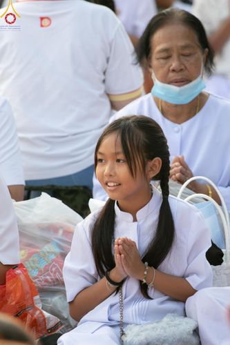 ภาพ No.116075:พิธีตักบาตรพระธรรมยาตรา ณ อนุสรณ์สถานลำดับที่ 4 สถานที่เกิดด้วยกายธรรม วัดโบสถ์(บน) จ.นนทบุรี วันที่ 21 มกราคม พ.ศ. 2567