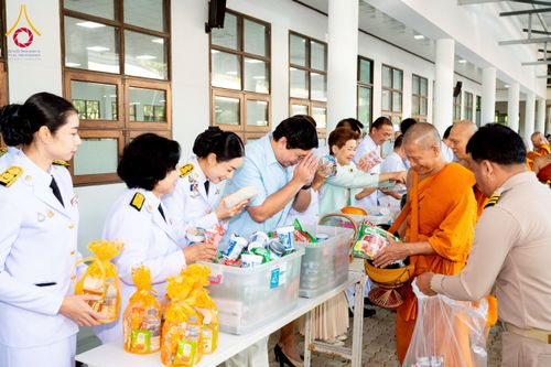 ภาพ No.237674:พิธีเจริญพระพุทธมนต์ ปฏิบัติธรรมเจริญสมาธิภาวนา และทำบุญตักบาตร ถวายพระราชกุศล เนื่องในโอกาสวันเฉลิมพระชนมพรรษา สมเด็จพระนางเจ้าสิริกิติ์ พระบรมราชินีนาถ พระบรมราชชนนีพันปีหลวง วันอังคารที่ 12 สิงหาคม พ.ศ. 2568  ณ อาคารปลูกศรัทธา 2 วัดพระธรรมกาย 