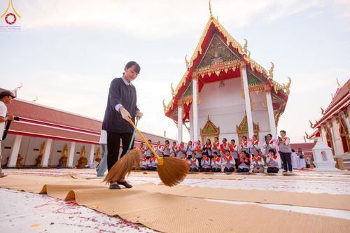 ภาพ No.111642:V.10 เก่งกล้า การเตรียมงาน เก็บงาน การรับบุญของเจ้าหน้าที่หน่วยงานต่างๆ เพื่อโครงการธรรมยาตรา กตัญญูบูชามหาปูชนียาจารย์ พระมงคลเทพมุนี (สด จนฺทสโร) พระผู้ปราบมาร อนุสรณ์สถาน 7 แห่ง ปีที่ 12 ระหว่างวันที่ 2 - 31 มกราคม พ.ศ.2567