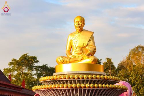 ภาพ No.197095:พระธรรมยาตราปฏิบัติธรรม และถ่ายภาพหมู่ประวัติศาสตร์ ณ วัดโบสถ์(บน) ตำบลบางคูเวียง อำเภอบางกรวย จังหวัดนนทบุรี ในโครงการธรรมยาตรา กตัญญูบูชา มหาปูชนียาจารย์ พระมงคลเทพมุนี(สด จนฺทสโร) พระผู้ปราบมาร อนุสรณ์สถาน 7 แห่ง ปีที่ 13 วันที่ 18 มกราคม พ.ศ. 2568