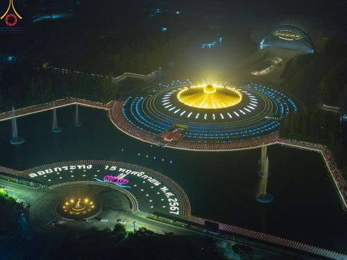 ภาพ No.170333:พิธีลอยกระทงธรรม ณ สระเศรษฐีทะเลบุญ มหาวิหารพระมงคลเทพมุนีฯ วัดพระธรรมกาย วันศุกร์ที่ 15 พฤศจิกายน พ.ศ.2567 (วันเพ็ญ 15 ค่ำ เดือน 12)