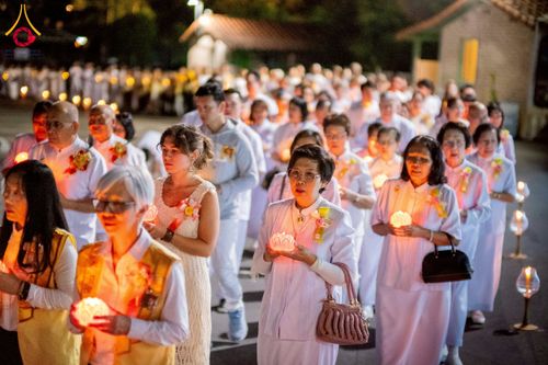 ภาพ No.225745:วันอาทิตย์ที่ 11 พฤษภาคม พ.ศ. 2568 วัดพระธรรมกายแคลิฟอร์เนีย จัดงานวิสาขบูชานานาชาติ และถวายมหาสังฆทานคณะสงฆ์ 120 รูป