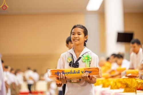 ภาพ No.152870:อบรมเชิงปฎิบัติการจัดกิจกรรมทอดกฐินสัมฤทธิ์ และพิธีมอบผ้าไตรประธานกฐินสัมฤทธิ์เด็กดี V-Star ประจำปีพุทธศักราช 2567  วันเสาร์ที่ 7 กันยายน พ.ศ.2567 ณ สภาธรรมกายสากล วัดพระธรรมกาย