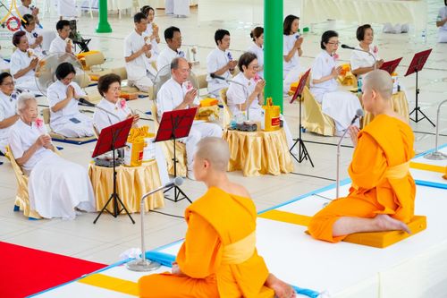 ภาพ No.136310:พิธีอุปสมบทสามเณรเตรียมสถาบันธรรมชัย รุ่นที่ 21 ณ โบสถ์พระไตรปิฏก วัดพระธรรมกาย วันเสาร์ที่ 4 พฤษภาคม พ.ศ.2567