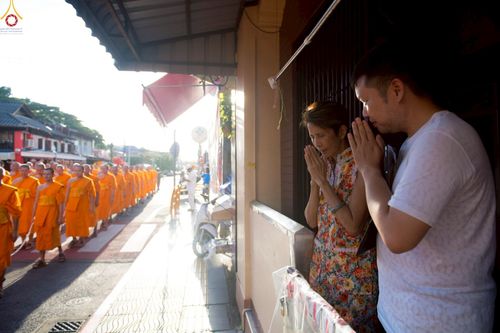 ภาพ No.248754:วันที่ 20 กันยายน พ.ศ. 2568 พิธีอัญเชิญรูปหล่อหลวงปู่วัดปากน้ำ ภาษีเจริญ จากวัดมงคลนิมิตร พระอารามหลวง เพื่อประดิษฐาน ณ วิหารพระมงคลเทพมุนี (สด จนฺทสโร)  ศูนย์ปฏิบัติธรรมภูเก็ต จ.ภูเก็ต