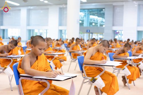 ภาพ No.219734:วันที่ 22-24 เมษายน พ.ศ. 2568 สอบบาลีสนามหลวง ครั้งที่ 2 คณะสงฆ์ภาค 1 (นนทบุรี, ปทุมธานี, สมุทรปราการ) สนามสอบวัดพระธรรมกาย อำเภอคลองหลวง จังหวัดปทุมธานี