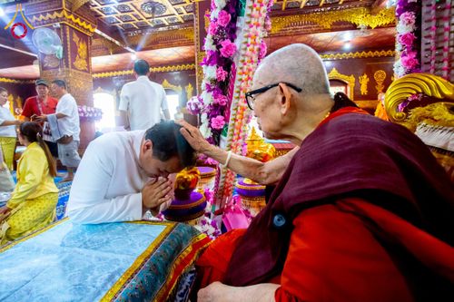 ภาพ No.224422:วันที่ 8 พฤษภาคม พ.ศ. 2568 พิธีถวายมหาสังฆทาน 101 วัด  บูชาธรรมอายุวัฒนมงคล 100 ปี สมเด็จอาชญาธรรมพระเจ้า สมเด็จพระสังฆราชแห่งคณะสงฆ์ไทยเขิน นครเชียงตุง ในนามพระครูบาไชยบูลย์ ธัมมชโย ณ วัดราชฐานหลวงเชียงยืน รัฐฉาน สาธารณรัฐแห่งสหภาพเมียนมา