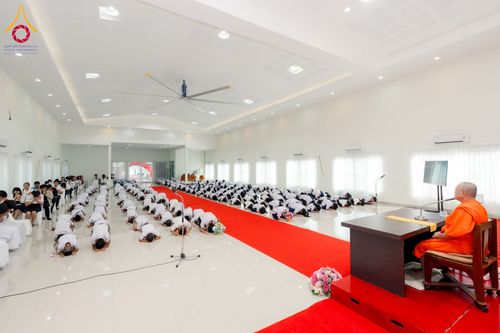 ภาพ No.180955:กิจกรรมวันรวมพลังเด็กดี V-Star ผู้นำฟื้นฟูศีลธรรมโลก ประจำปีพุทธศักราช 2567 จังหวัดสุพรรณบุรี ณ ศูนย์ปฏิบัติธรรมพระมงคลเทพมุนี อำเภอสองพี่น้อง จังหวัดสุพรรณบุรี วันที่ 21 พฤศจิกายน พ.ศ.2567