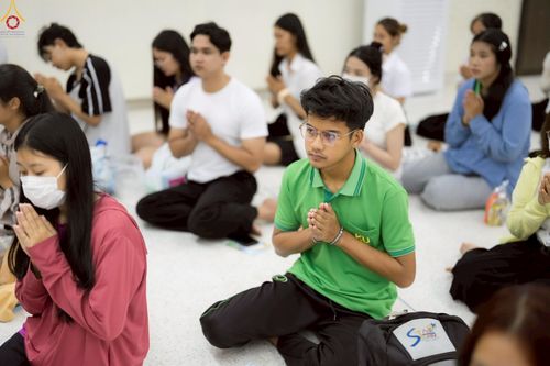 ภาพ No.243094:วันพฤหัสบดีที่ 4 กันยายน พ.ศ. 2568 เวลา 07.00-08.15 น. มหาวิทยาลัยเกษตรศาสตร์ กำแพงแสน ร่วมทำบุญตักบาตร Freshy KU85 พระสงฆ์ 85 รูป