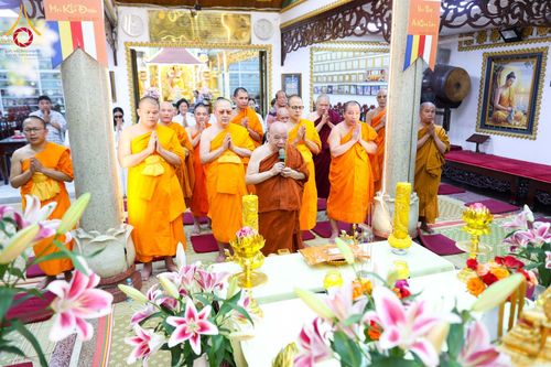 ภาพ No.344565:วันที่ 8-11 สิงหาคม พ.ศ.2569 “ประเพณีเข้าพรรษา เชื่อมพระพุทธศาสนาสองแผ่นดิน” ถวายเทียนพรรษา 9 วัด ณ นครโฮจิมินห์ สาธารณรัฐสังคมนิยมเวียดนาม