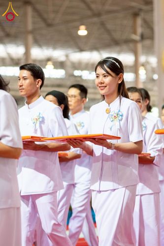 ภาพ No.215614:วันอาทิตย์ต้นเดือนที่ 6 เมษายน พ.ศ. 2568 ขบวนอัญเชิญผ้าป่าสมทบ มหาสังฆทาน 40,000 กว่าวัดทั่วประเทศ ณ สภาธรรมกายสากล วัดพระธรรมกาย