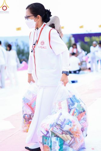 ภาพ No.119612:V.18 ทันทีม การเตรียมงาน เก็บงาน การรับบุญของเจ้าหน้าที่หน่วยงานต่างๆ เพื่อโครงการธรรมยาตรา กตัญญูบูชามหาปูชนียาจารย์ พระมงคลเทพมุนี (สด จนฺทสโร) พระผู้ปราบมาร อนุสรณ์สถาน 7 แห่ง ปีที่ 12 ระหว่างวันที่ 2 - 31 มกราคม พ.ศ.2567