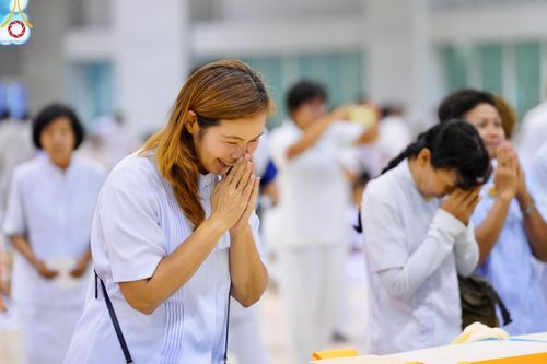 ภาพ No.136789:พิธีตักบาตร พิธีบูชาข้าวพระ ในวันอาทิตย์ต้นเดือนที่ 5 พฤษภาคม พ.ศ. 2567 ณ วัดพระธรรมกาย จ.ปทุมธานี